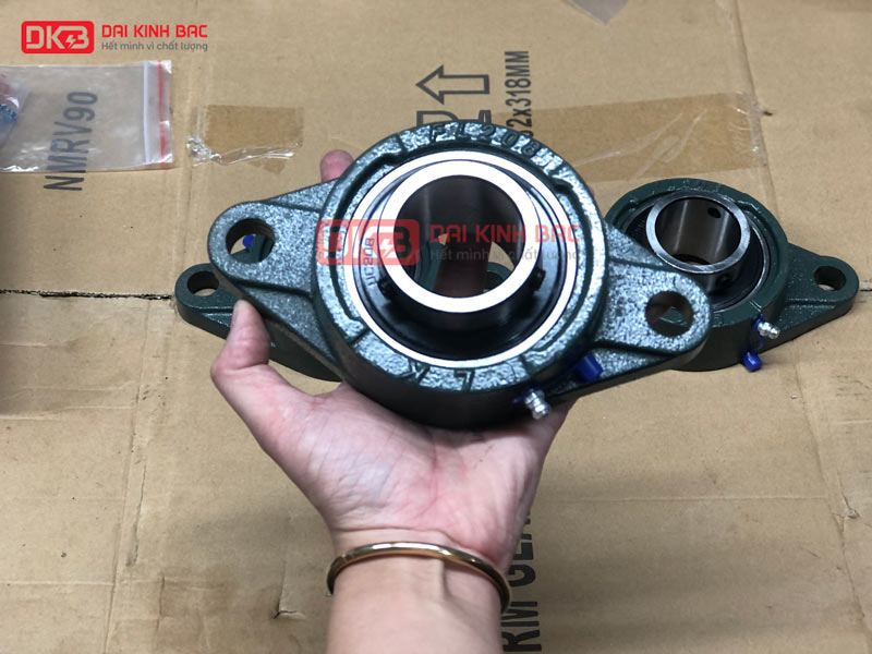 gối đỡ vòng bi ucfl 212