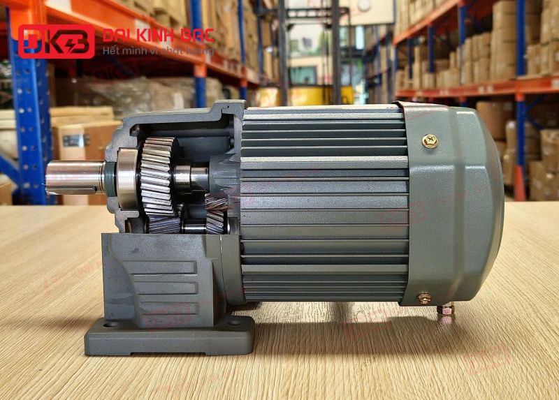 cau-tao-dong-co-giam-toc-chan-de-Wanshsin-GH32-750w-100s